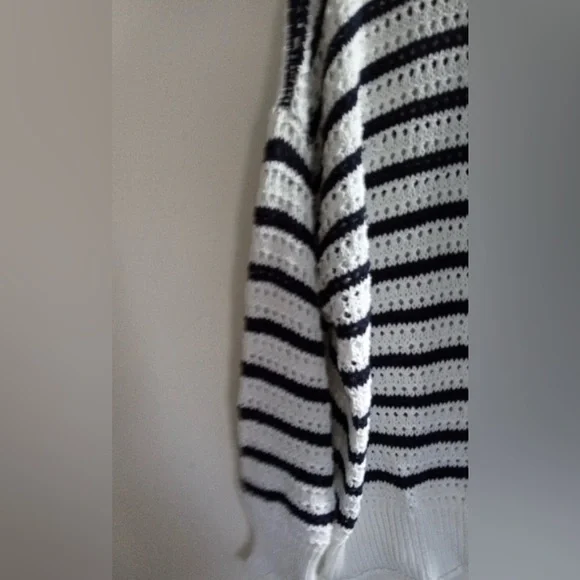 Vineyard Vines Pointelle Crewneck Sweater NWT - Picture 4 of 5